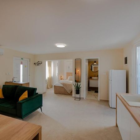 Studio Apartment Mare With Private Garden And Jacuzzi Vinkuran Zewnętrze zdjęcie