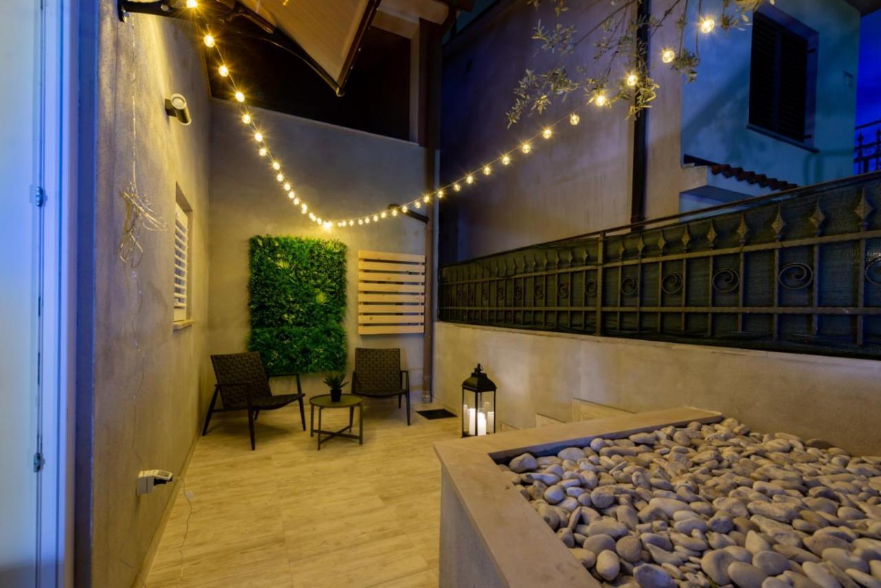 Studio Apartment Mare With Private Garden And Jacuzzi Vinkuran Zewnętrze zdjęcie