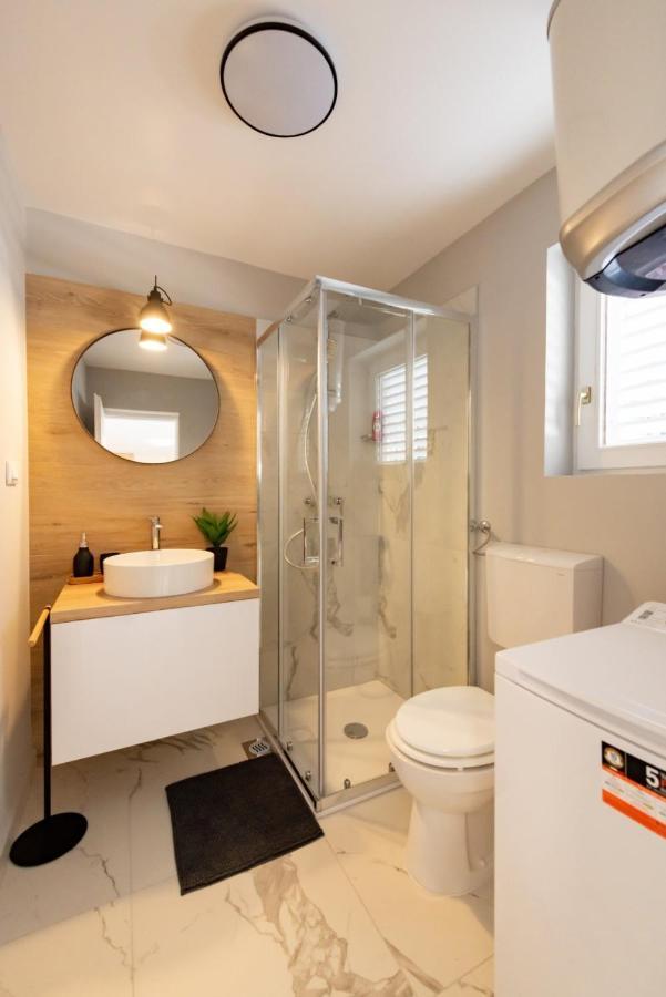 Studio Apartment Mare With Private Garden And Jacuzzi Vinkuran Zewnętrze zdjęcie